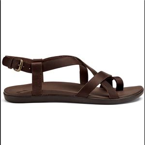 OluKai 'Upena Sandals in Brown.